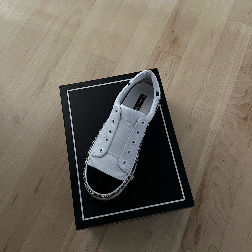 Karl Lagerfeld Axelle Slip On Sneakers 7.5